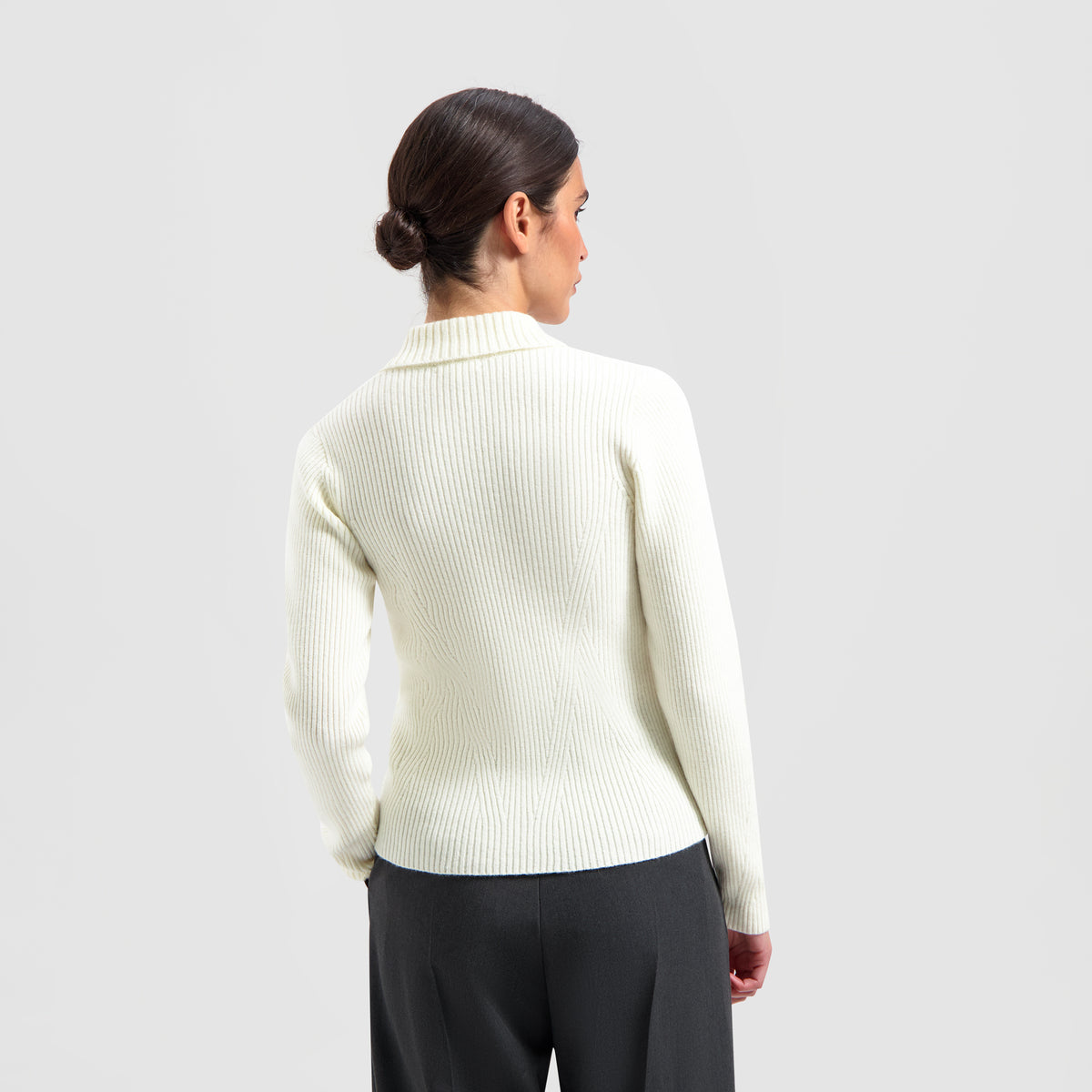 MERINO RIBBED KNIT CARIDGAN WHITE